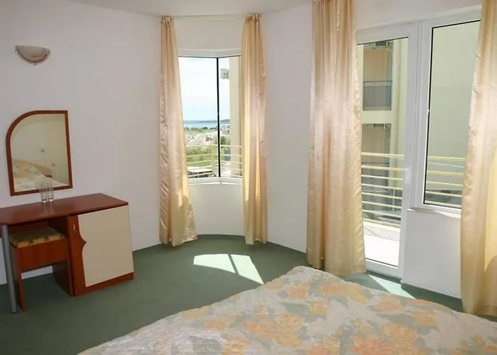 Harmony Family ホテル ネセバル